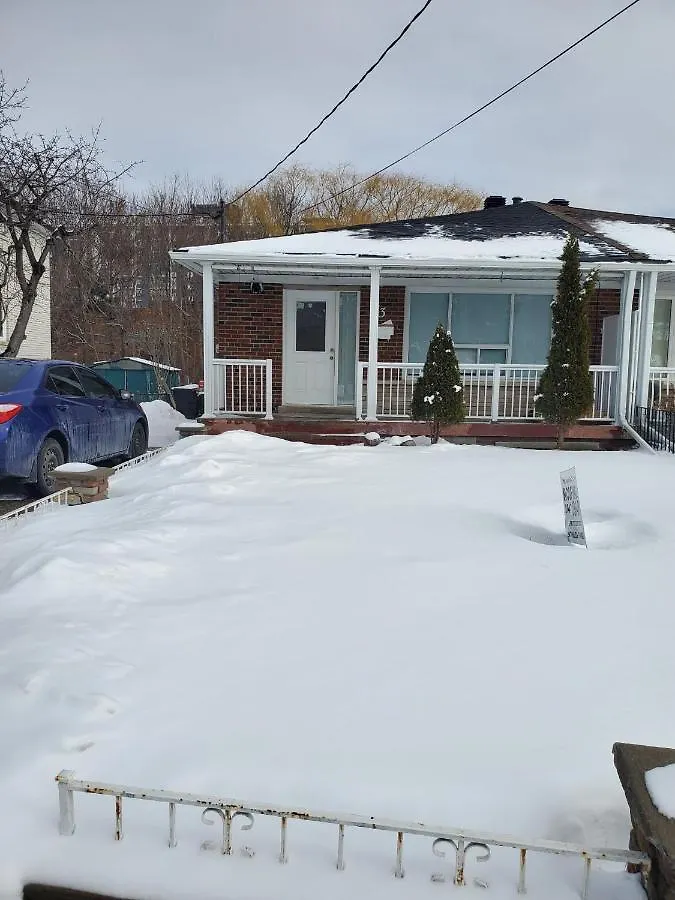 Maxwell Esabu Apartment Toronto 0*,  Canada