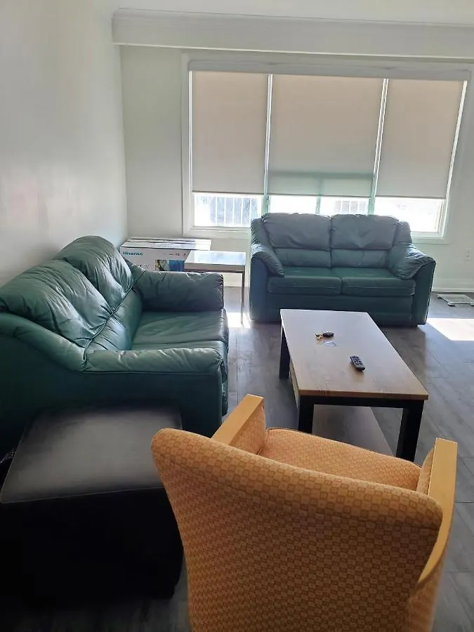 Homestay Maxwell Esabu Apartment Toronto Canada
