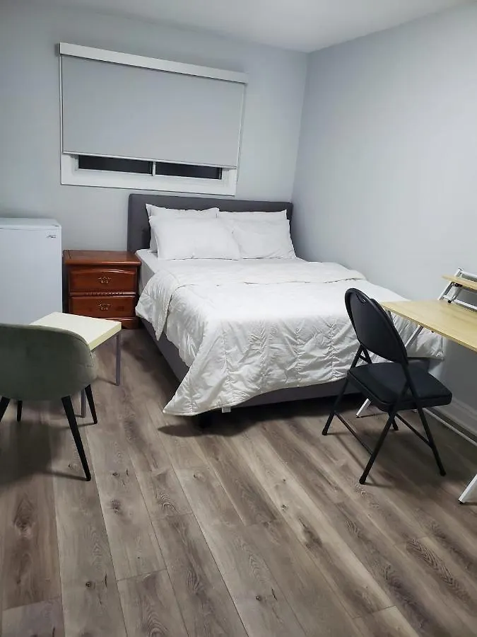 Homestay Maxwell Esabu Apartment Toronto